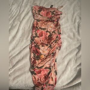 EXPRESS CONSCIOUS EDIT BODY CONTOUR FLORAL PRINT RUNCHED MESH MIDI DRESS